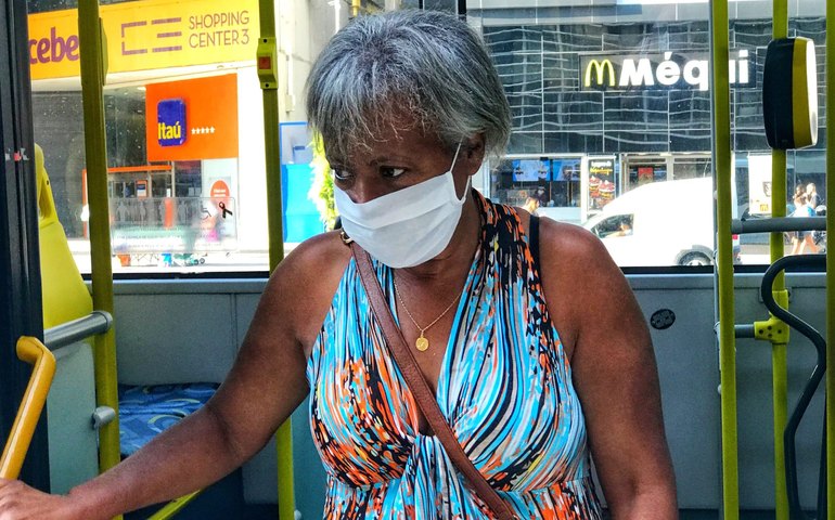 Juiz restabelece gratuidade a idosos entre 60 e 65 anos no transporte de SP