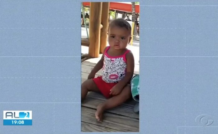 Ayla tinha 1 ano e seis meses e apresentou sintomas da doença Ayla tinha 1 ano e seis meses e apresentou sintomas da doença