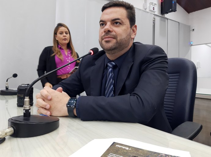 Vereadores aprovam requerimento que pede adiamento da eleição de conselheiros tutelares para novembro