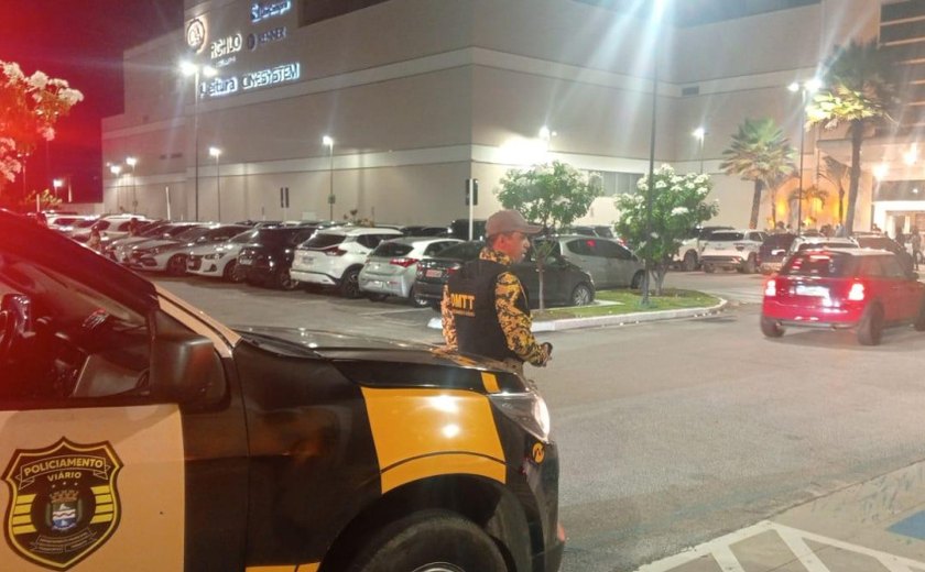 Fiscalização em shoppings de Maceió aplica 20 multas por uso irregular de vagas especiais