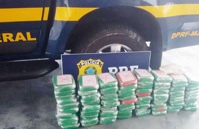 PRF e PM apreendem, em Alagoas, 80 tabletes de pasta base de cocaína