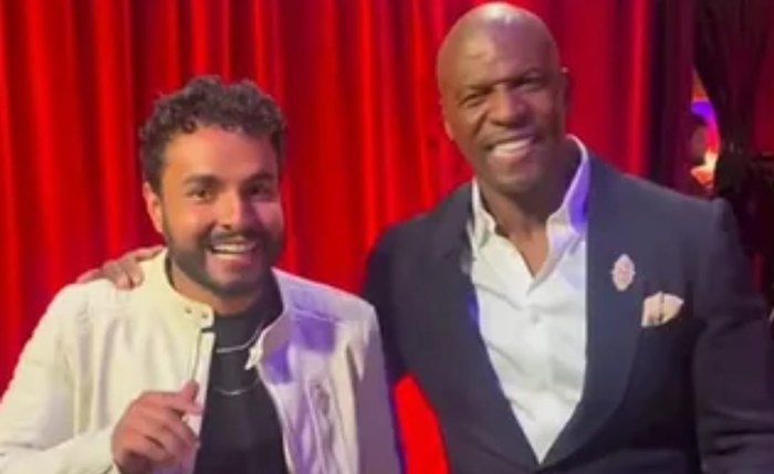 Gabriel Henrique com Terry Crews no America's Got Talent