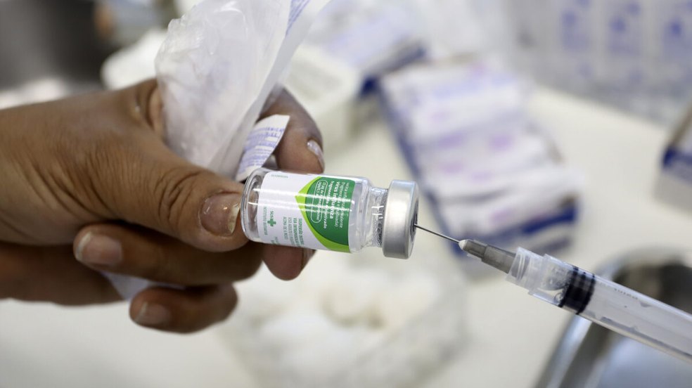 Farmácias em SP oferecem vacinação gratuita contra Influenza