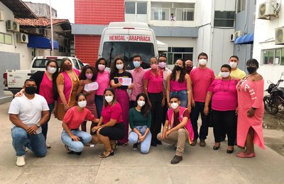 Vereadora Teca Nelma reúne equipe para doação de sangue em Maceió  