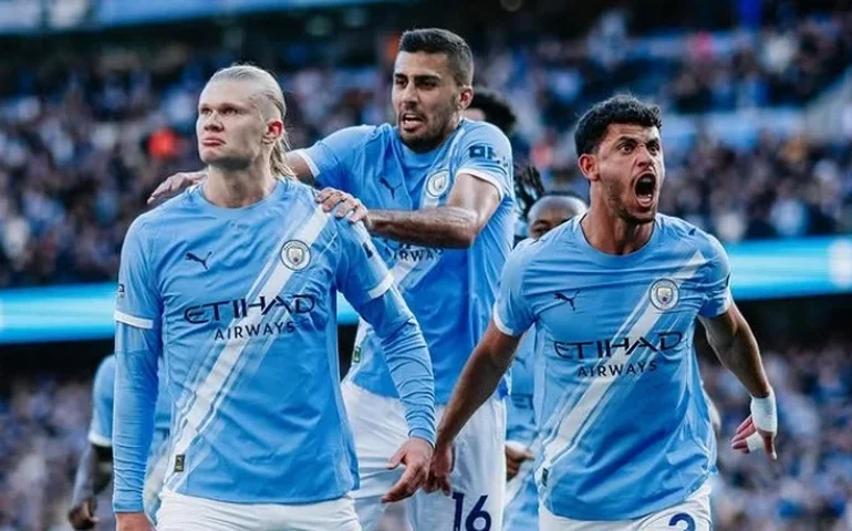 City vence Arsenal em 'final antecipada' e acirra disputa pelo título inglês