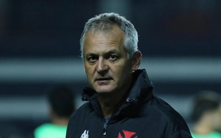 Lisca admite não ser fácil encarar jogo ‘com cara de Série B’ e valoriza ponto