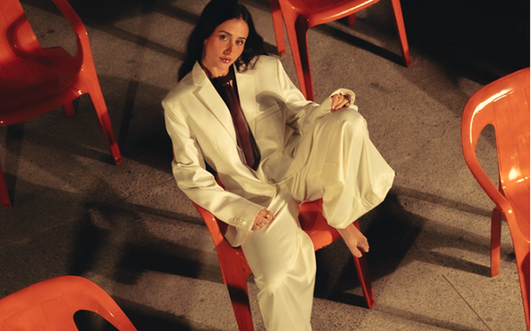 Mariana Nolasco lança EP “Quero Te Contar” e destaca faixa-título