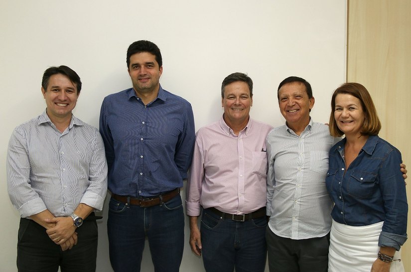 Diretoria do Sebrae e prefeito Rui Palmeira discutem descarte de resíduos