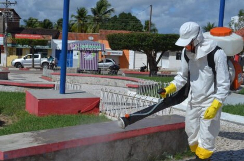 Próximos dias serão decisivos para iniciar flexibilização em AL, alerta governador