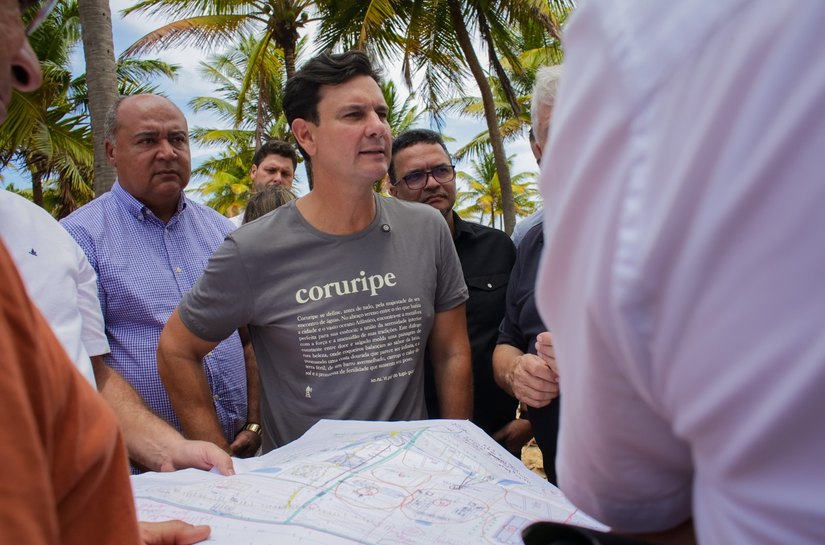 Prefeito Marcelo Beltrão assina alvará e autoriza início das obras do Vila Galé em Coruripe