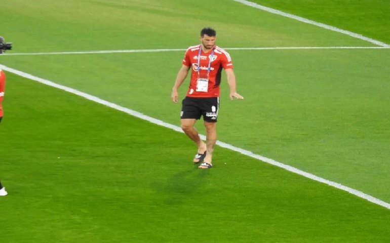 Calleri treina e pode reforçar São Paulo contra o Red Bull Bragantino