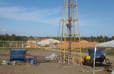 Prefeitura de Marechal inicia perfuração de novo poço para atender Conjunto Denison Amorim