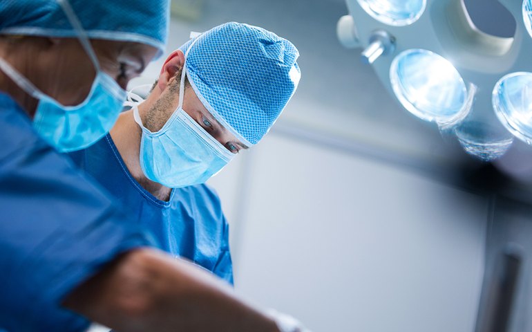 Pacientes com câncer podem receber tratamento internacional