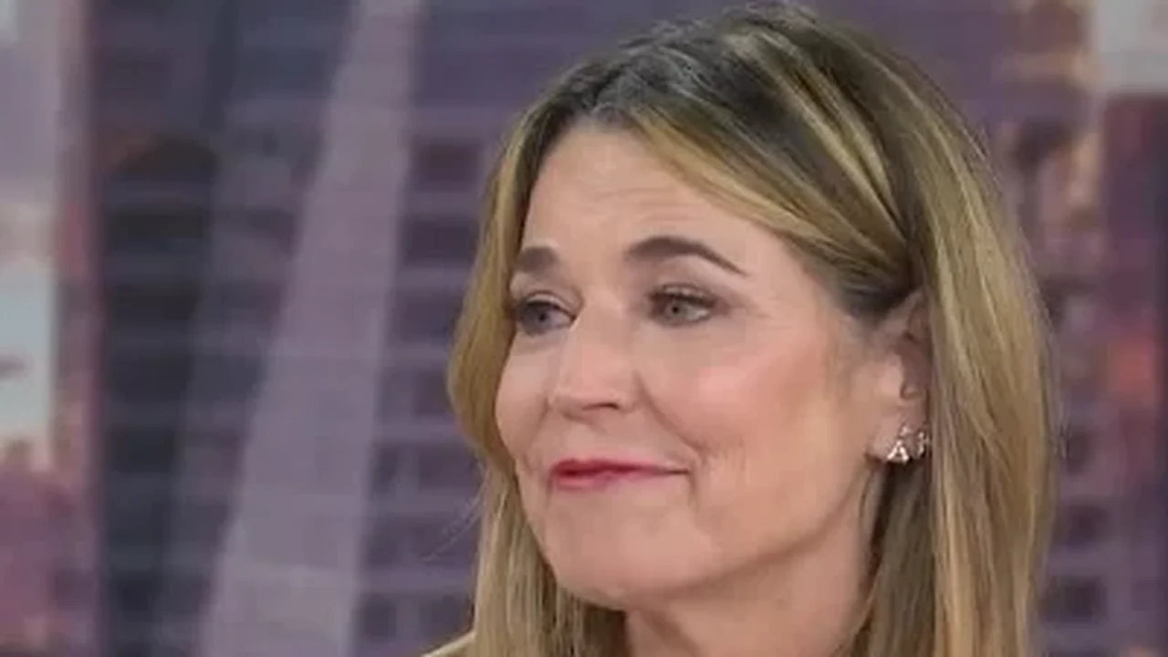 Savannah Guthrie se emociona ao falar de bilhete sobre morte da mãe