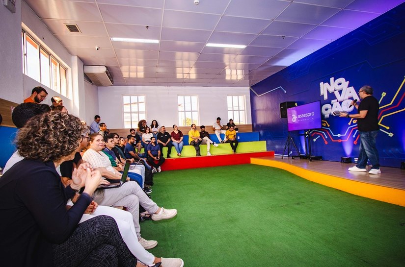 Vertex abre inscrições para cinco cursos gratuitos de tecnologia com aulas ao vivo pelo OxeTech Academy