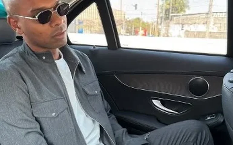 Fernandinho, ex-Athletico-PR e seleção, anuncia aposentadoria: 'Estou cansado'