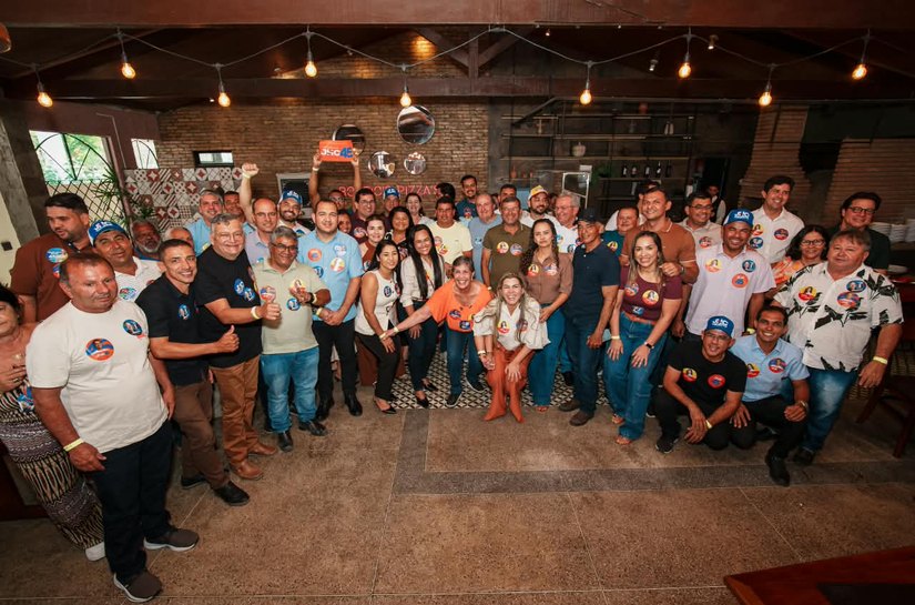 “Tenho uma bela história na política e me orgulho dela”, diz Célia Rocha em encontro com mais de100 lideranças políticas do Agreste