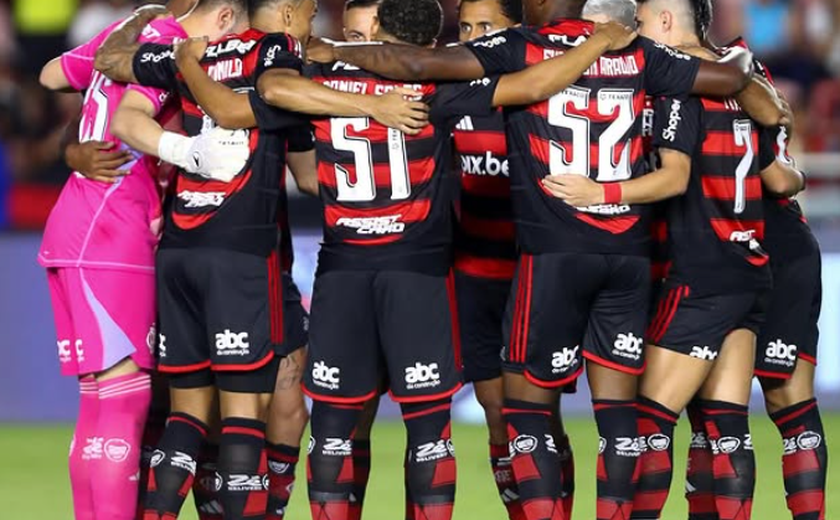 Flamengo atropela Portuguesa após título da Supercopa Rei e dorme no G-4 do Campeonato Carioca