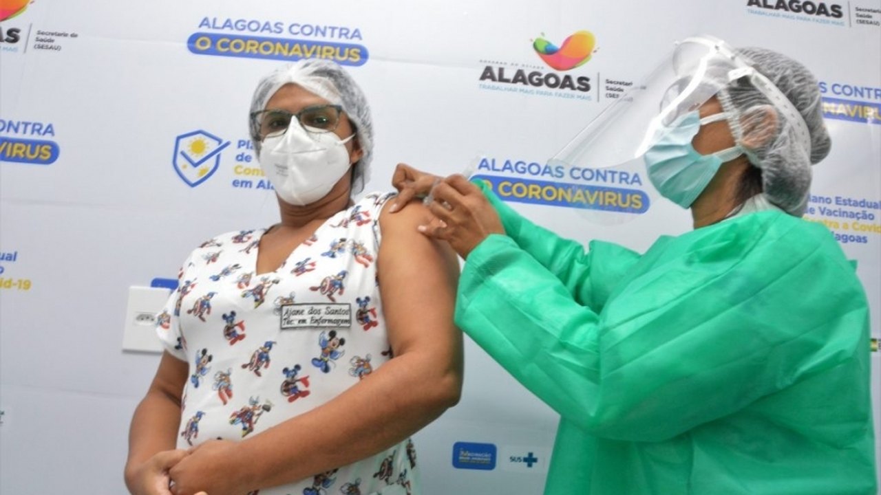 Sesau recomenda utilização de 20.705 doses da última remessa como segunda aplicação