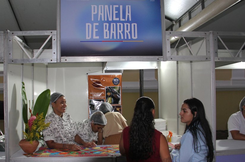 Festival reúne maceioenses e turistas para saborear gastronomia popular no Jaraguá