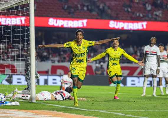 São Paulo dá vexame, perde do Mirassol no MorumBis e segue pífio em casa no Brasileirão