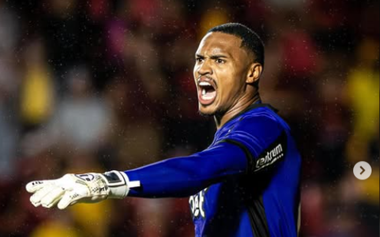 Goleiro John, ex-Botafogo, é convocado para seleção brasileira na vaga de Ederson