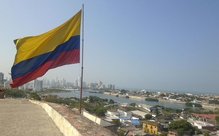 Ucrânia sabota adoção de lei da Colômbia crucial para proibir mercenários, diz deputado