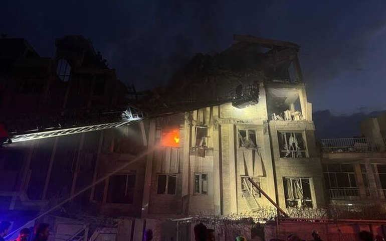 Clima tenso em Teerã após ataque de Israel