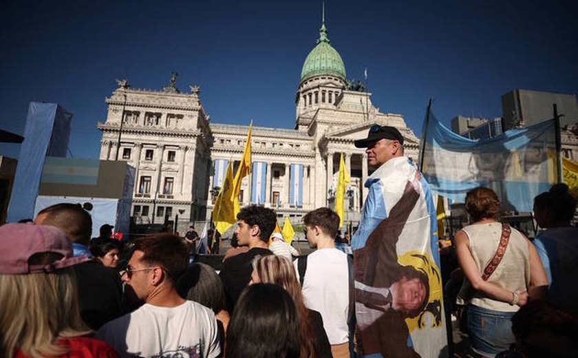 Argentina: Congresso proclama Javier Milei como presidente do país