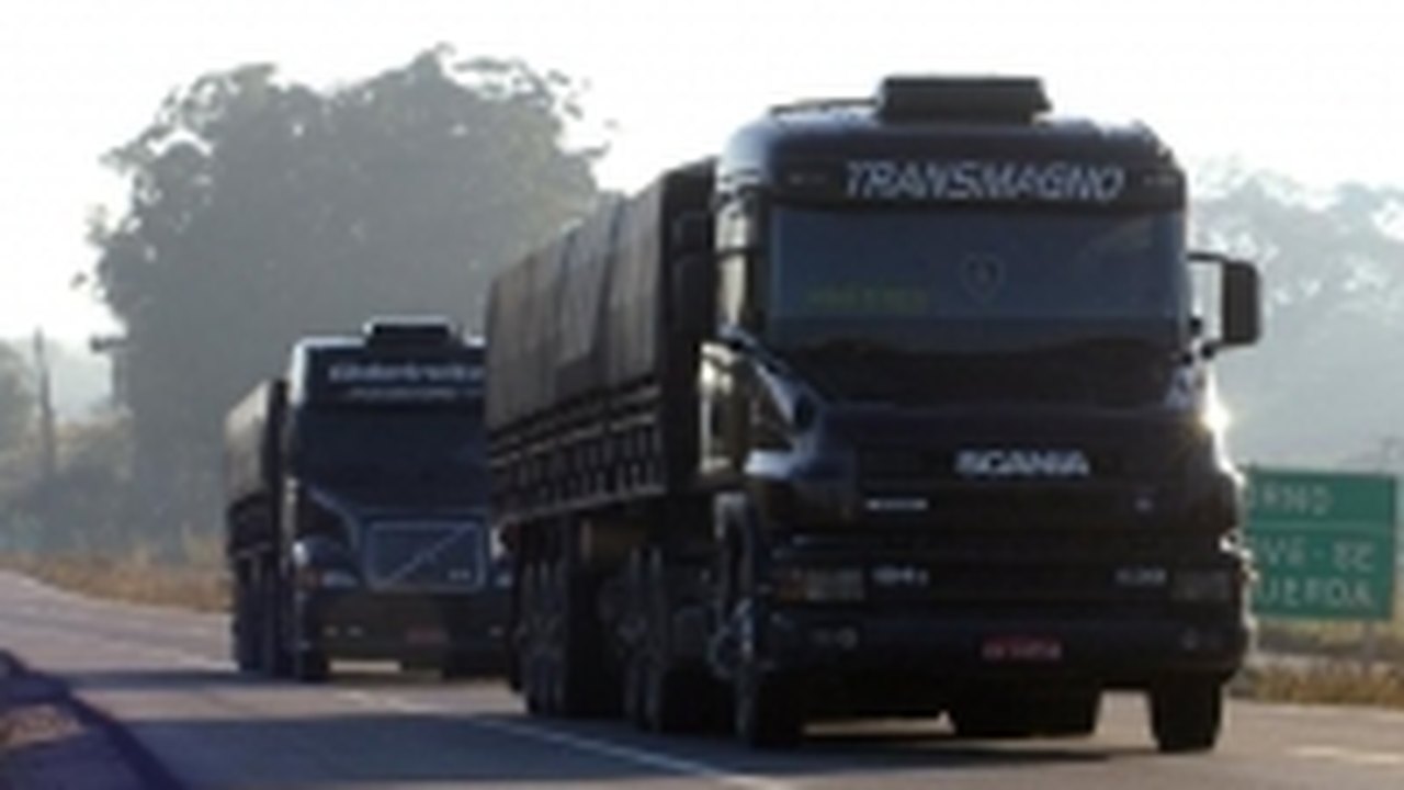 Motoristas de caminhão e ônibus serão obrigados a fazer exame para detectar uso de drogas
