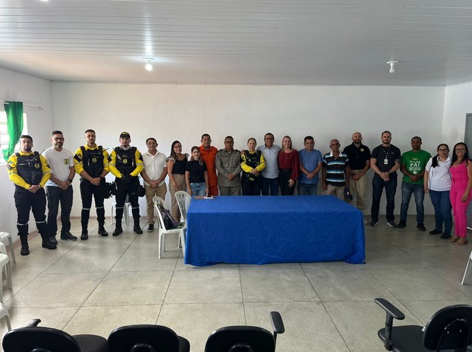 Representantes de Secretarias se reúnem para discutir programação do “Maio Amarelo”, em Palmeira
