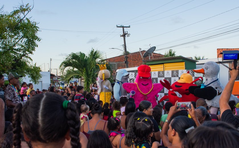 Vila Galé Alagoas realiza festa para 600 crianças de Barra de Santo Antônio