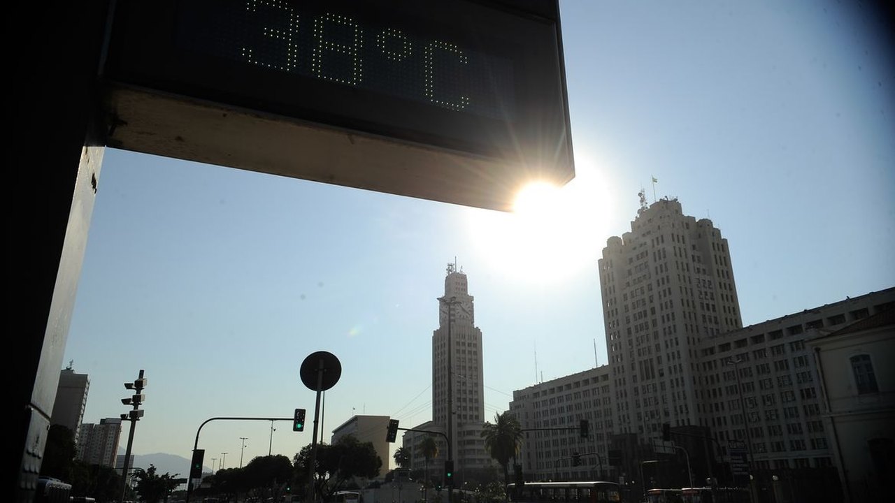 Onda de calor extremo nesta semana fará subir os termômetros acima dos 40 graus em um terço do país 
