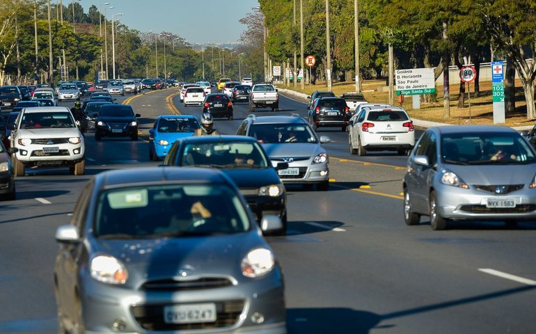 Campanha Maio Amarelo convida motoristas a desacelerarem nas rodovias