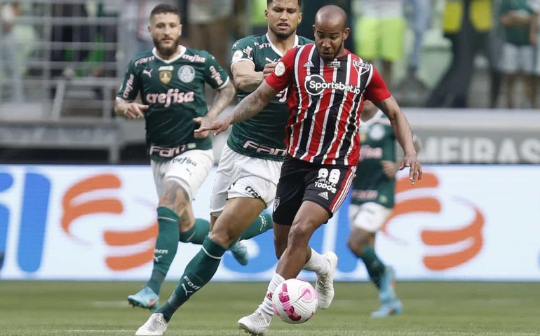 Palmeiras para no goleiro Felipe Alves e só empata sem gols com o São Paulo