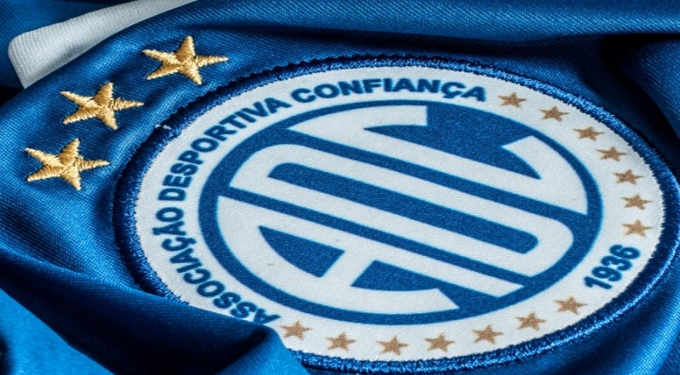 Camisa do confiança