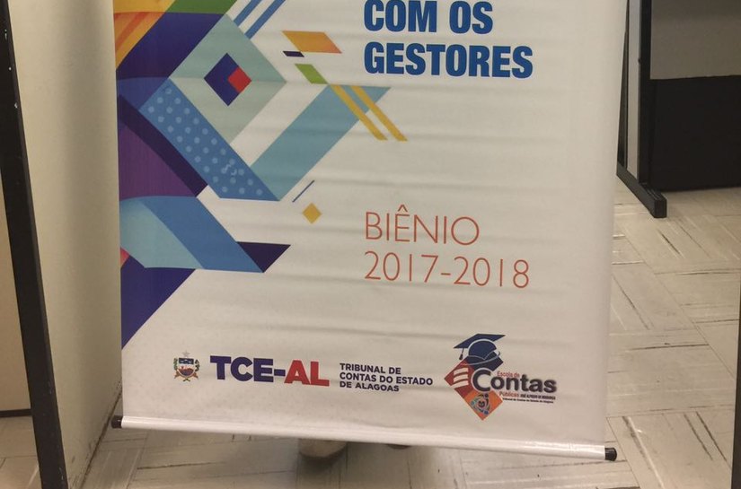 Conversando com o Gestor: Escola de Contas do TCE leva programa de conhecimento a Palmeira