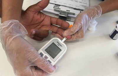 Festas de fim de ano exigem atenção redobrada de diabéticos e hipertensos, alerta médico do Hospital Ib Gatto