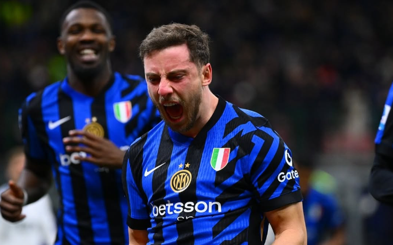 Carlos Augusto marca e Inter de Milão vence time de Fàbregas no Italiano