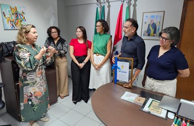 Secdef entrega Selo da Inclusão ao Ifal e discute ações de acessibilidade