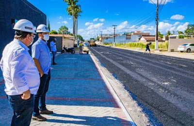 Arapiraca avança com início da pavimentação de 100 km de ruas e avenidas