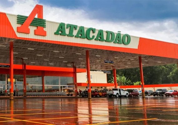 Cidade francesa promove boicote a supermercado brasileiro