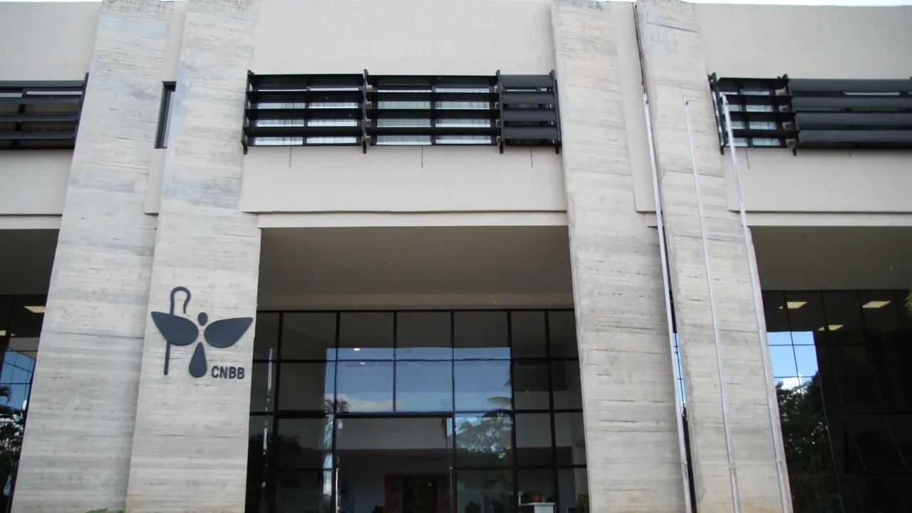CNBB cumprimenta eleitos e pede que mandatos sejam conduzidos com espírito democrático
