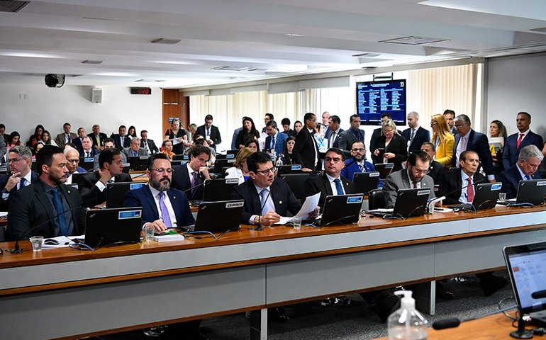 Comissão aprova medidas de prevenção e primeiros socorros em casos de engasgo