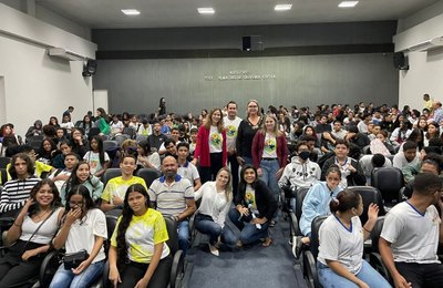 Consciência ambiental é discutida com mais de 300 alunos da rede pública