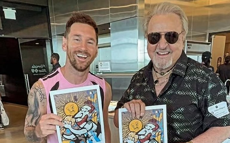 Messi realiza sonho de Carlos Villagrán, o Quico de 'Chaves', e ator agradece: 'Dia mais feliz'