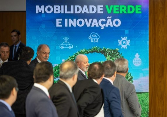 Proposta cria programa com inventivos para descarbonizar produção de veículos