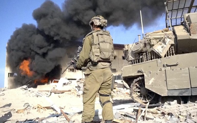 Ataque israelense mata mais de 100 na Faixa de Gaza