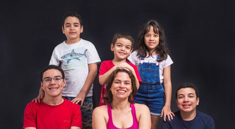 Luana visa levar a voz das pessoas com deficiência e famílias atípicas ao plenário da ALE