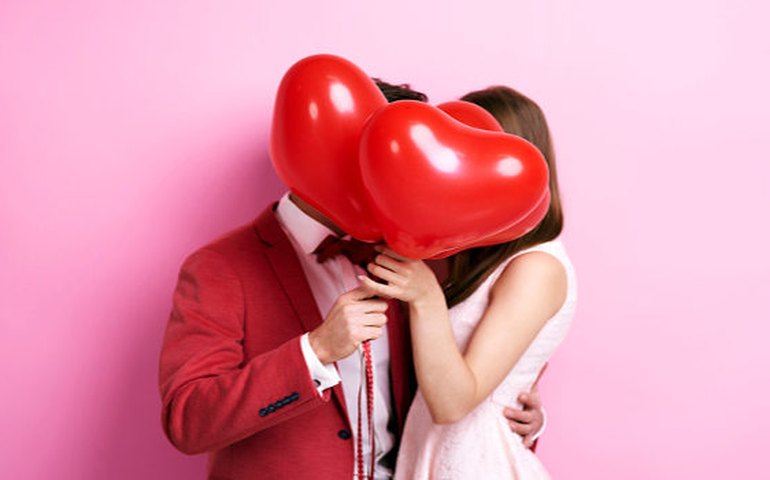 Artistas brasileiros e internacionais comemoram o Valentine&#8217;s day